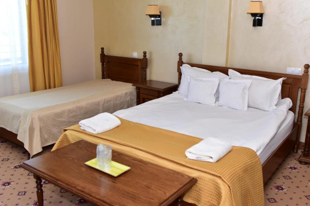 Hotel Bellavista Brasov Săcele Zewnętrze zdjęcie