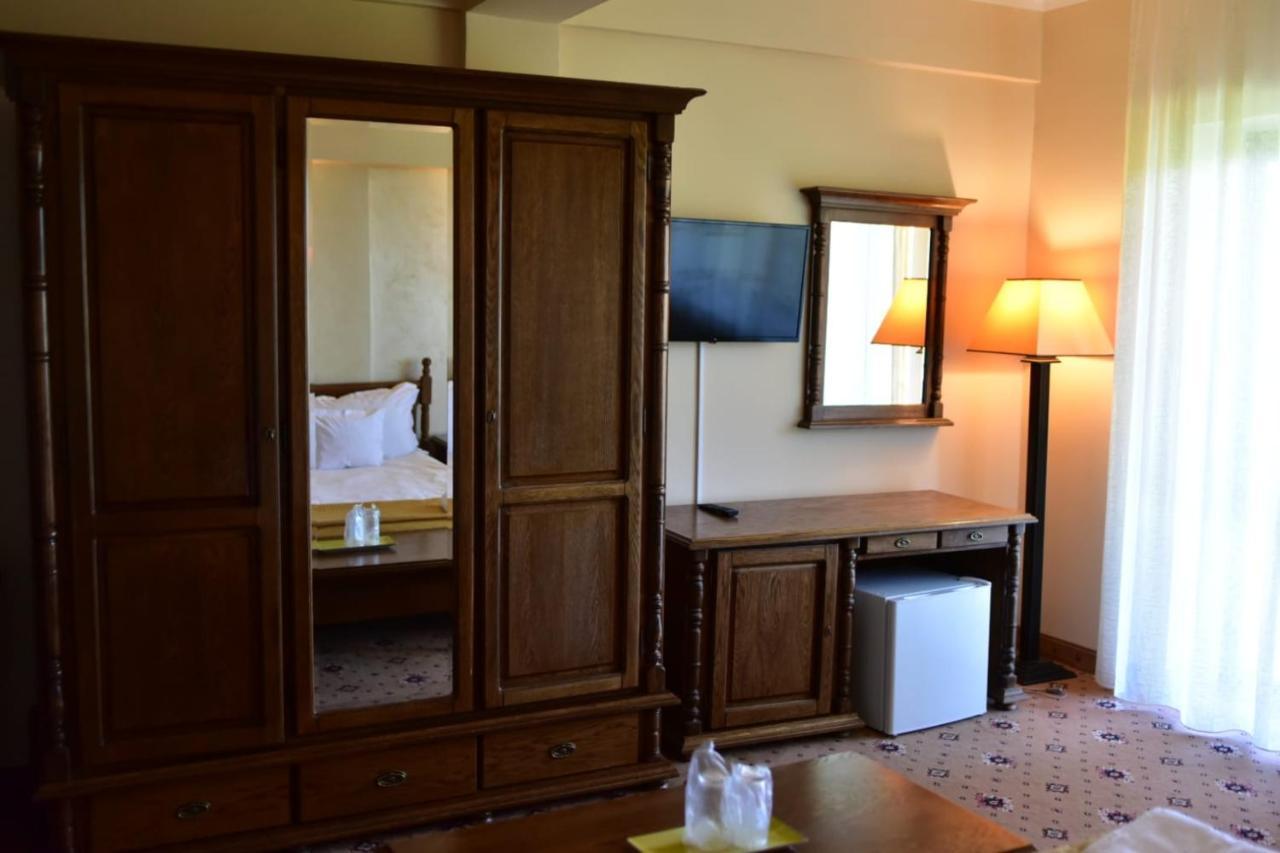 Hotel Bellavista Brasov Săcele Zewnętrze zdjęcie