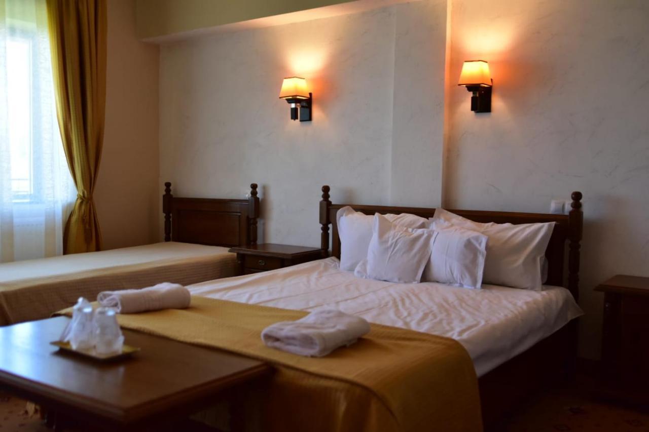 Hotel Bellavista Brasov Săcele Zewnętrze zdjęcie