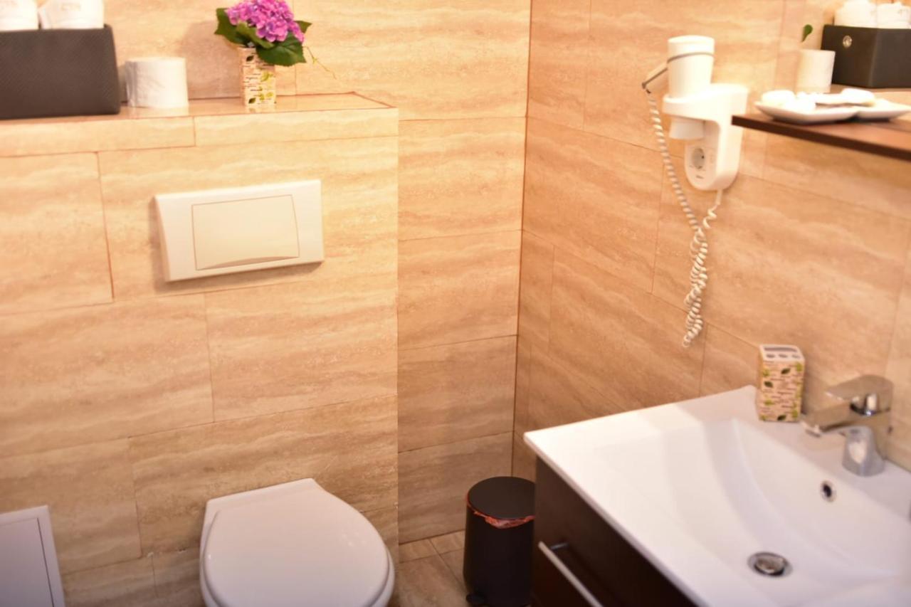 Hotel Bellavista Brasov Săcele Zewnętrze zdjęcie