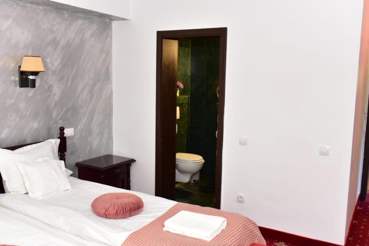 Hotel Bellavista Brasov Săcele Zewnętrze zdjęcie