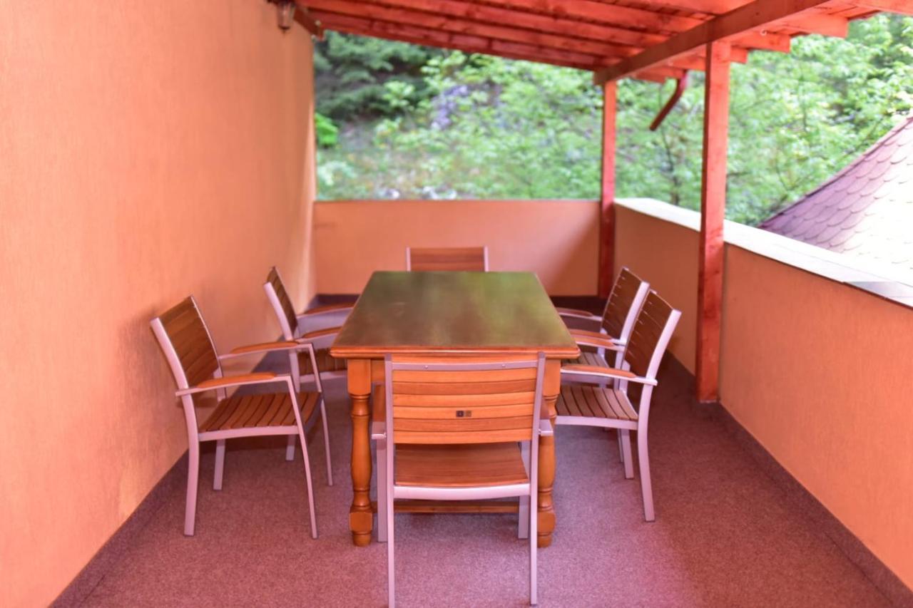 Hotel Bellavista Brasov Săcele Zewnętrze zdjęcie